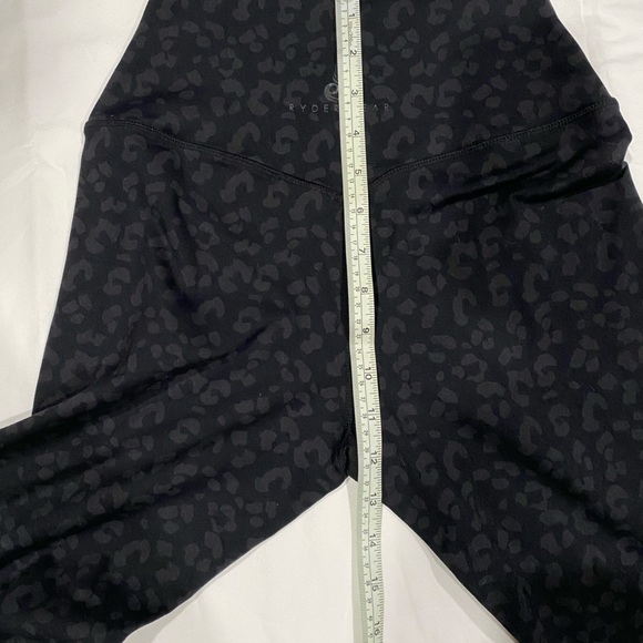 Ryderwear Leggings, Black Leopard Print, Size Small - Picture 12 of 15